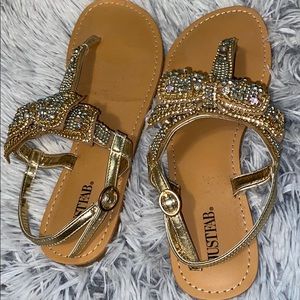 Women’s sandals